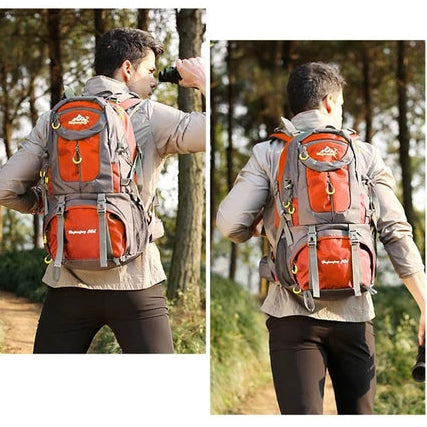 Mochila cargueira 40 litros para trilhas, viagens e acampamentos com design leve e compartimentos organizadores.