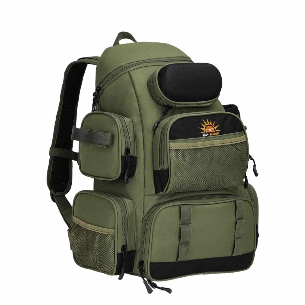 Mochila tática com múltiplos compartimentos para organização de tralhas de pesca e camping.